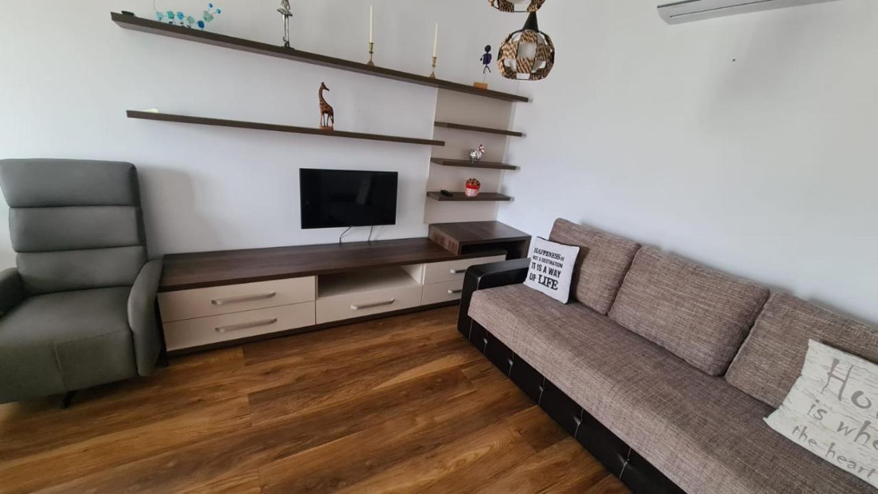 Ferienwohnung Apartament Mirubias Brașov Exterior foto