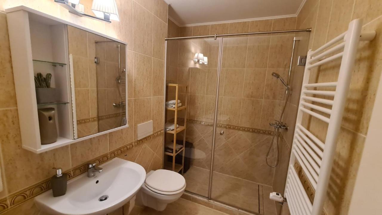 Ferienwohnung Apartament Mirubias Brașov Exterior foto