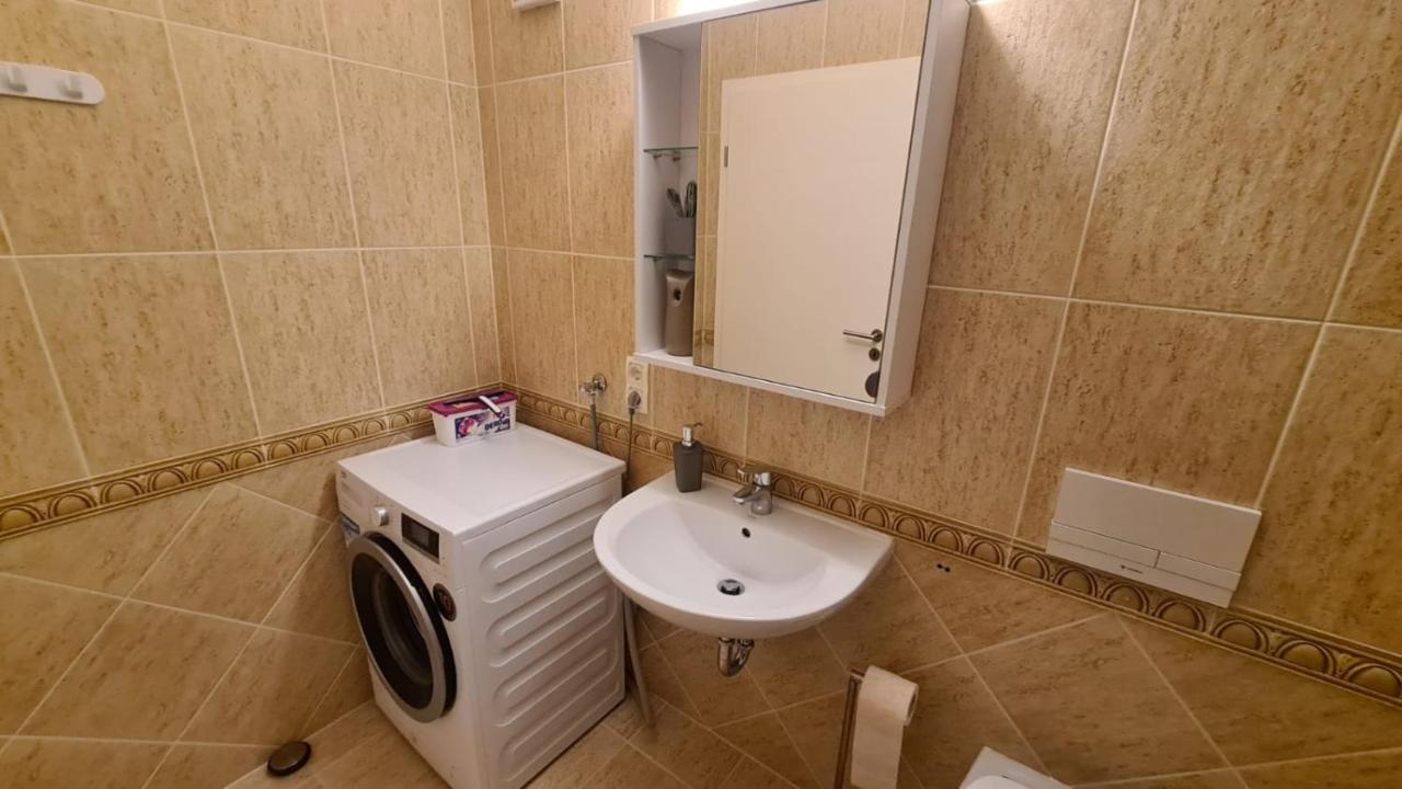 Ferienwohnung Apartament Mirubias Brașov Exterior foto